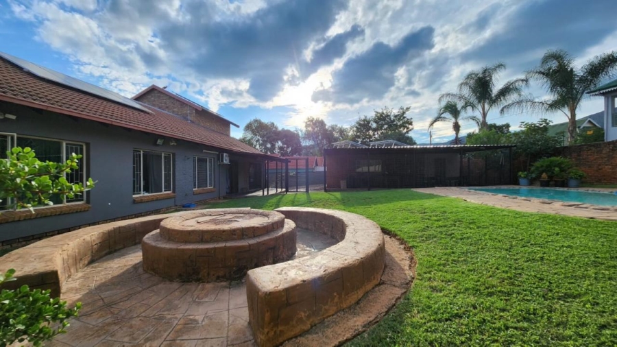 4 Bedroom Property for Sale in Melodie North West